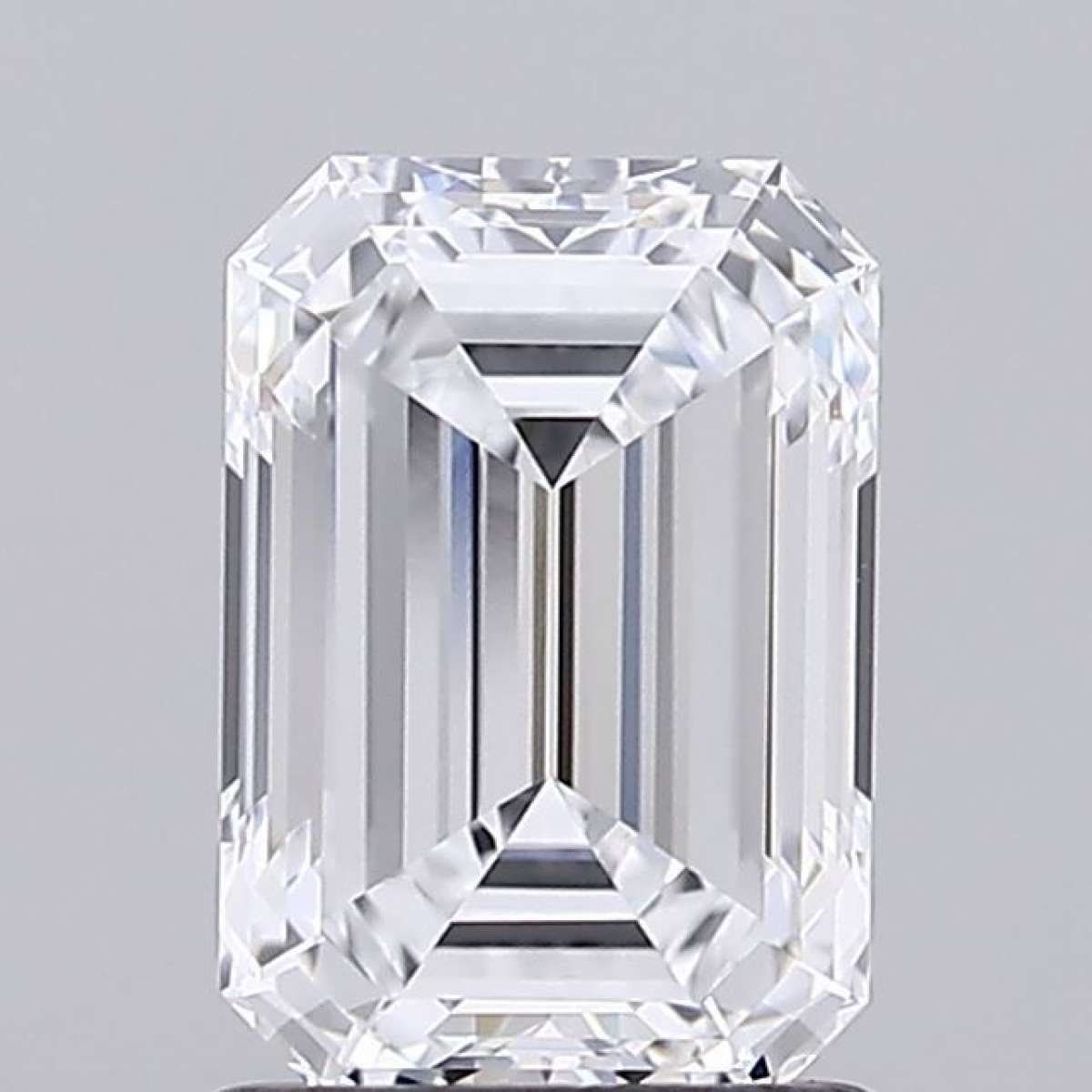 Certified Diamond GIA Carats 1.53 Color D Clarity VS1 - EX EX Fluorescence NON Brown No Green No Milky No EyeClean 100% Certified Diamond GIA Carats 1.53 Color D Clarity VS1 - EX EX Fluorescence NON Brown No Green No Milky No EyeClean 100%