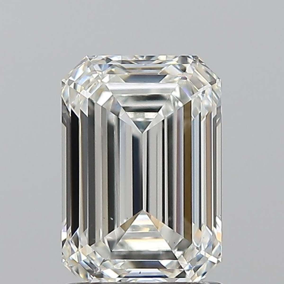 Certified Diamond GIA Carats 1.7 Color G Clarity VS2 - EX VG Fluorescence NON Brown No Green No Milky No EyeClean 100% Certified Diamond GIA Carats 1.7 Color G Clarity VS2 - EX VG Fluorescence NON Brown No Green No Milky No EyeClean 100%