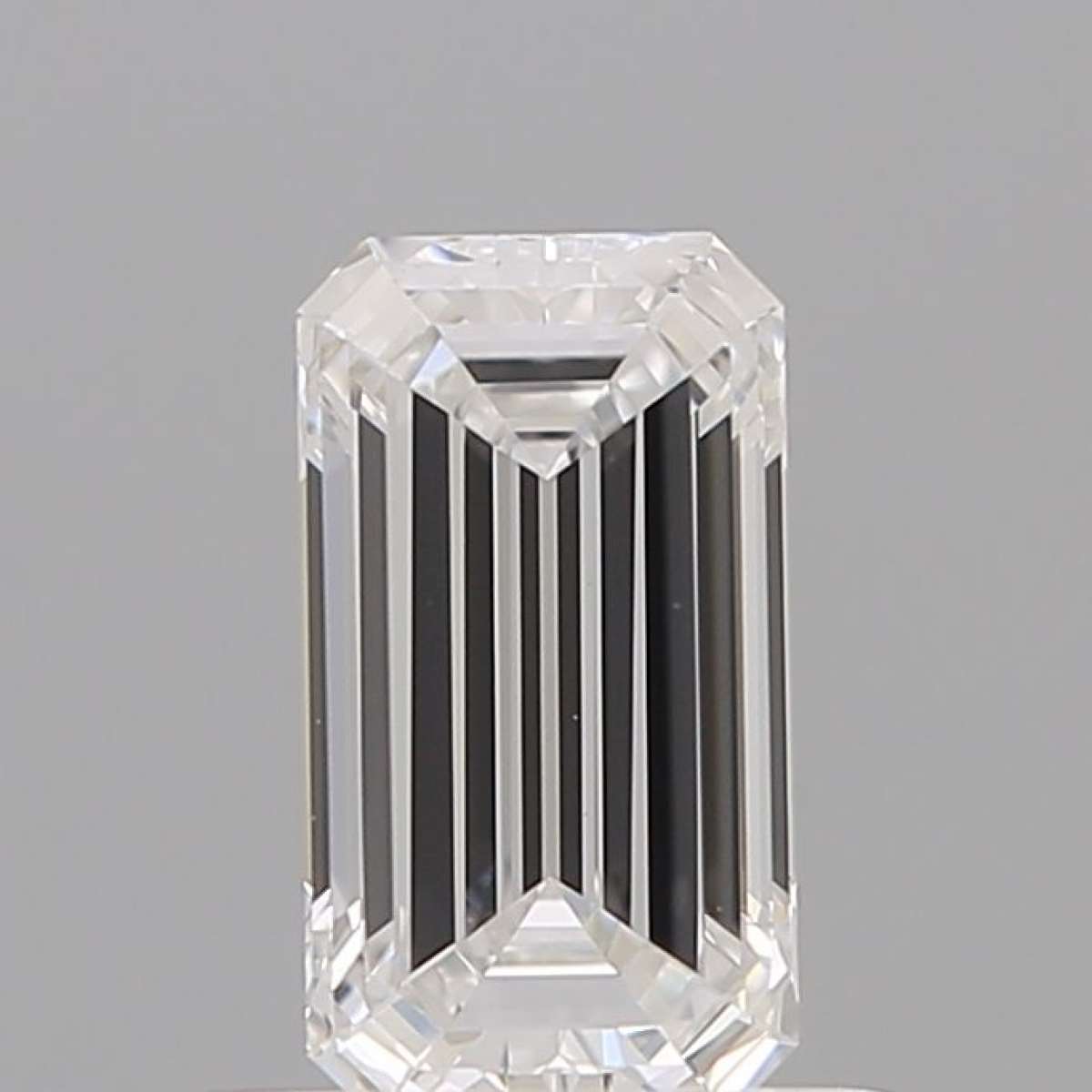 Diamante Certificato GIA Carati 0.61 Colore E Purezza VVS1 - EX EX Fluorescenza NON Brown No Green No Milky No EyeClean 100% Diamante Certificato GIA Carati 0.61 Colore E Purezza VVS1 - EX EX Fluorescenza NON Brown No Green No Milky No EyeClean 100%