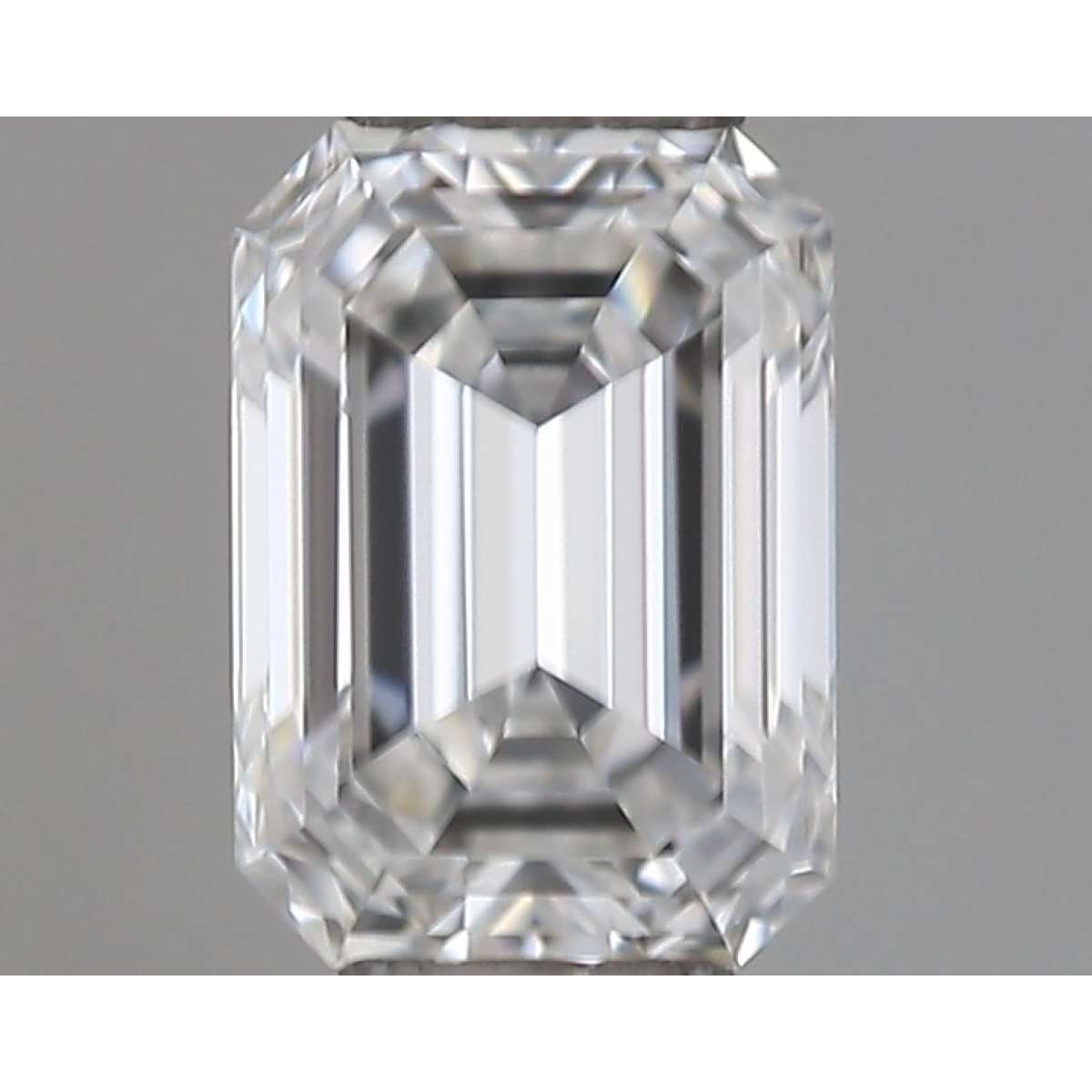 Diamante Certificato GIA Carati 0.31 Colore E Purezza VVS1  -  VG  VG Fluorescenza NON Brown No Green No Milky No EyeClean 100%