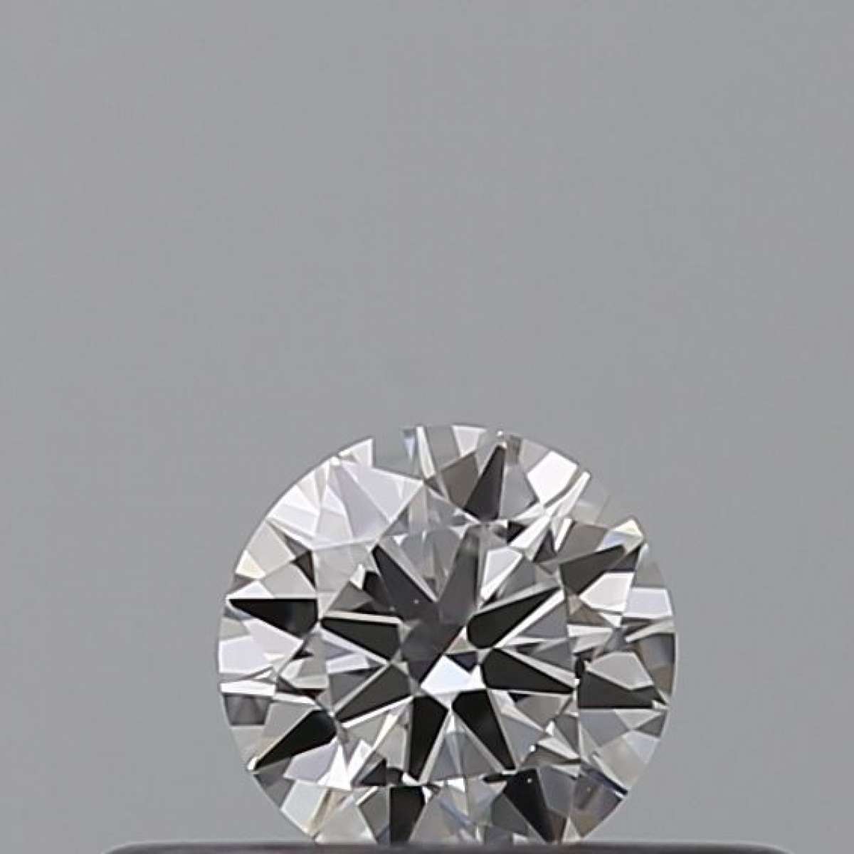 Certified Diamond IGI Carats 0.18 Color F Clarity VVS1  EX  EX  EX Fluorescence NON Brown No Milky No EyeClean 100%