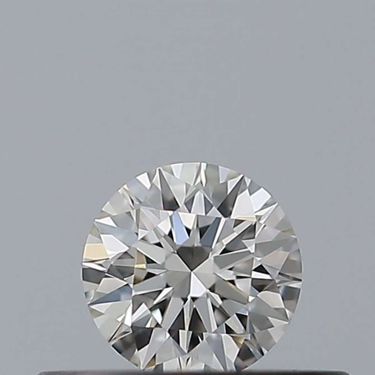 Certified Diamond IGI Carats 0.2 Color F Clarity VVS1  EX  EX  EX Fluorescence NON Brown No Milky No EyeClean 100%