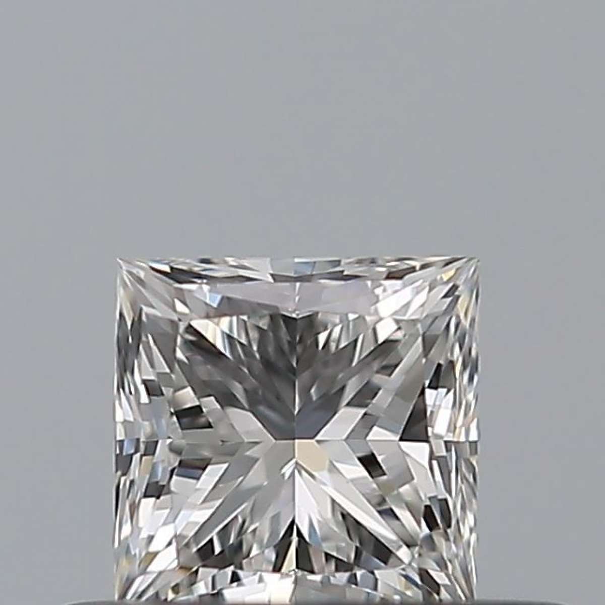 Certified Diamond GIA Carats 0.34 Color F Clarity VVS1  -  EX  VG Fluorescence NON Brown No Milky No EyeClean 100%