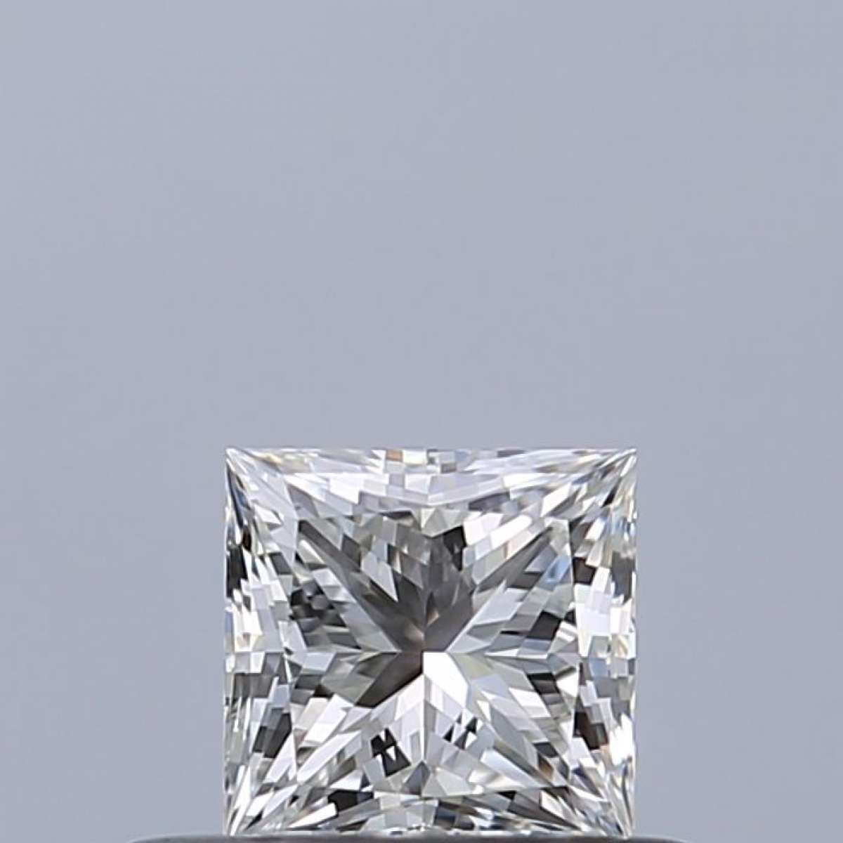 Diamante Certificato GIA Carati 0.35 Colore G Purezza IF - EX VG Fluorescenza NON Brown No Milky No EyeClean 100% Diamante Certificato GIA Carati 0.35 Colore G Purezza IF - EX VG Fluorescenza NON Brown No Milky No EyeClean 100%