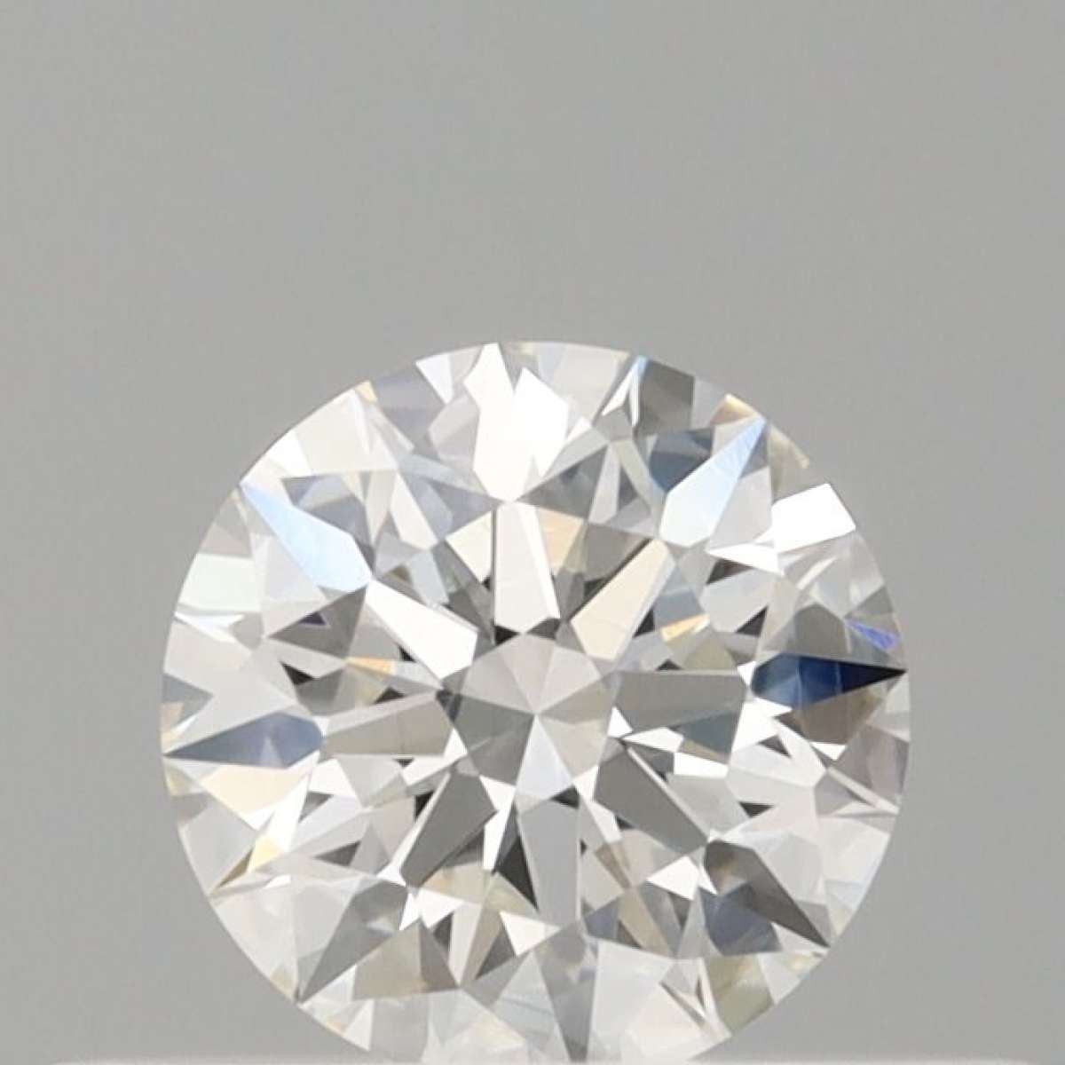 Diamante Certificato GIA Carati 0.33 Colore F Purezza VS1  EX  EX  EX Fluorescenza NON Brown No Green No Milky No EyeClean 100%