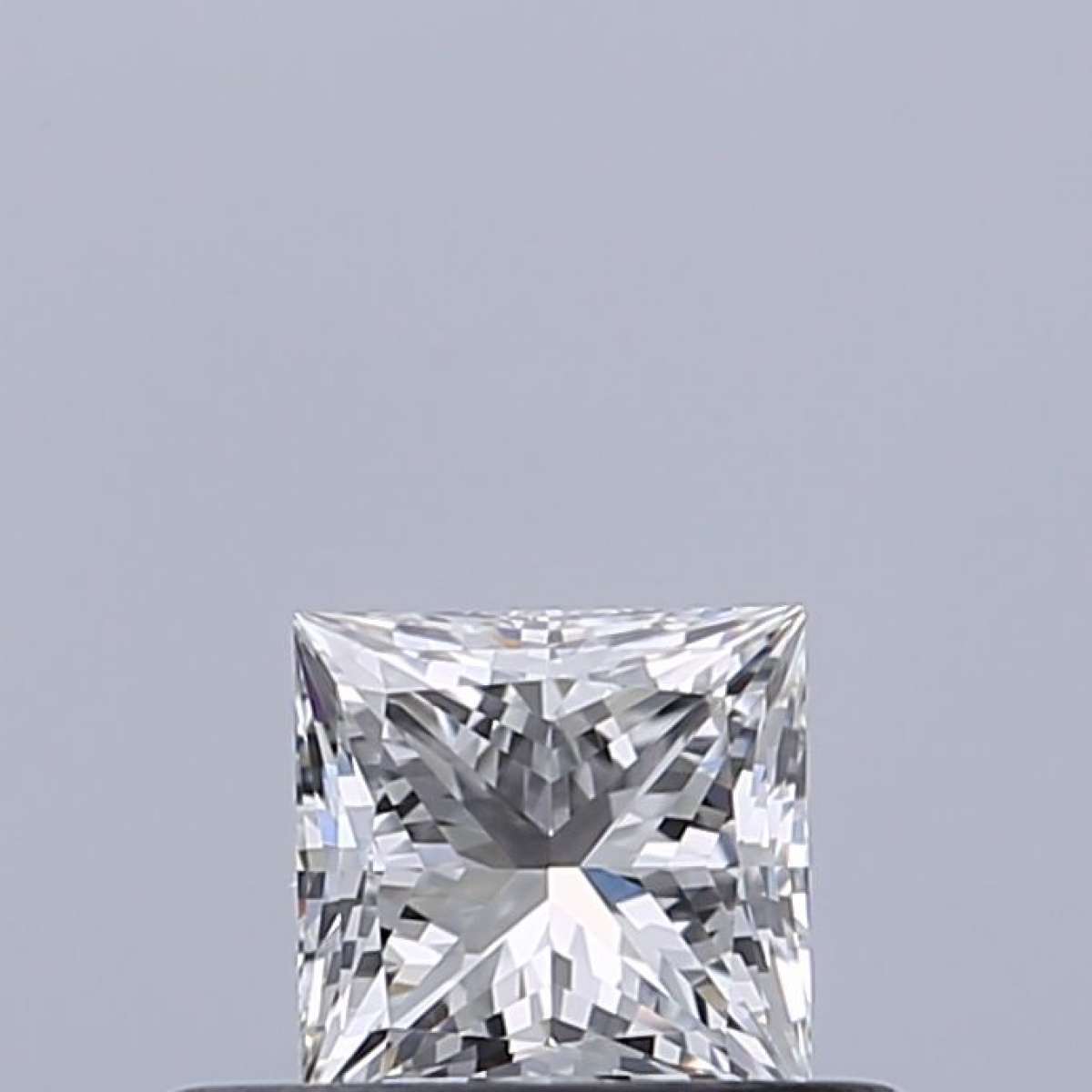 Certified Diamond GIA Carats 0.32 Color E Clarity VVS2 - EX VG Fluorescence NON Brown No Green No Milky No EyeClean 100% Certified Diamond GIA Carats 0.32 Color E Clarity VVS2 - EX VG Fluorescence NON Brown No Green No Milky No EyeClean 100%