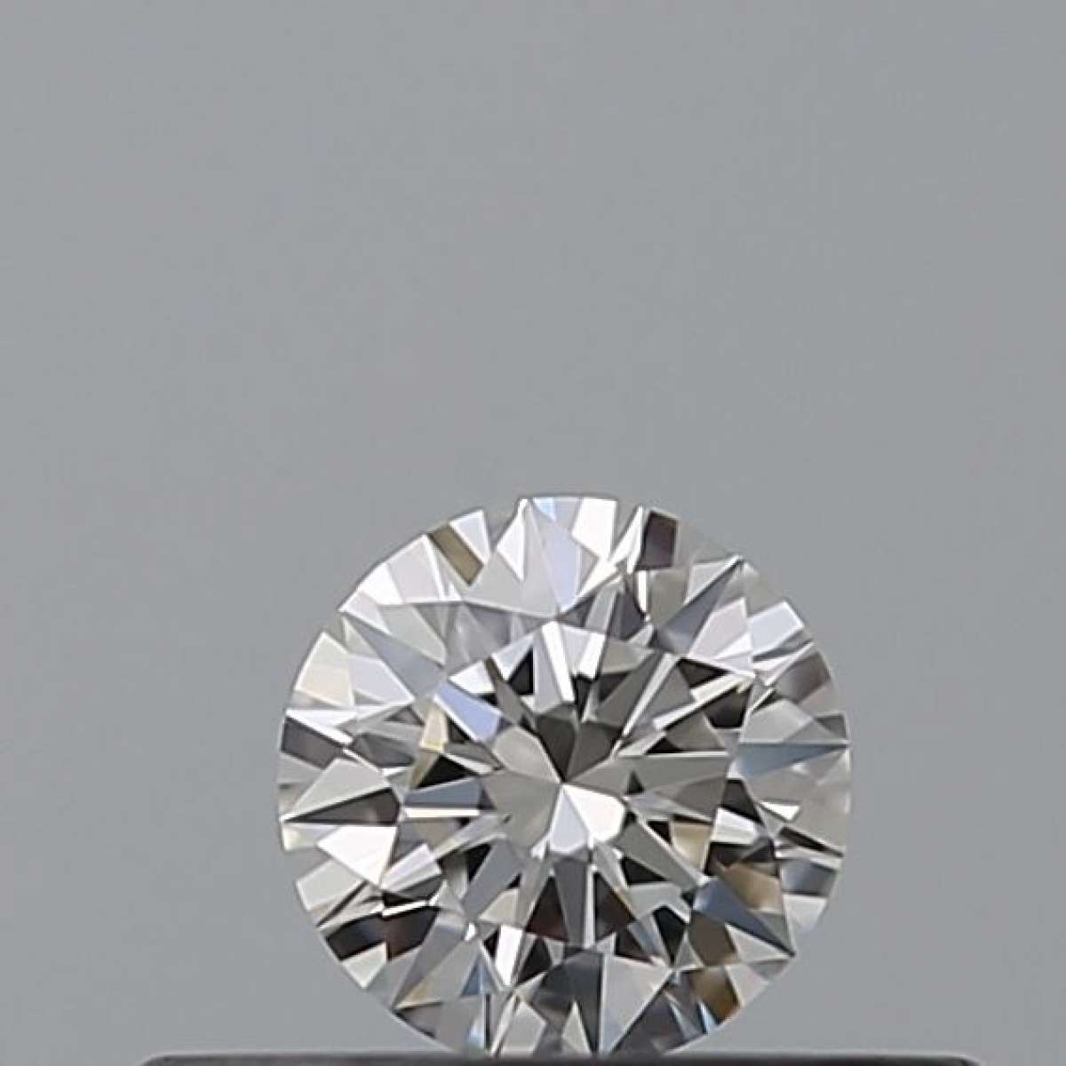 Diamante Certificato GIA Carati 0.18 Colore H Purezza VVS1 EX EX EX Fluorescenza NON Brown No Milky No EyeClean 100% Diamante Certificato GIA Carati 0.18 Colore H Purezza VVS1 EX EX EX Fluorescenza NON Brown No Milky No EyeClean 100%