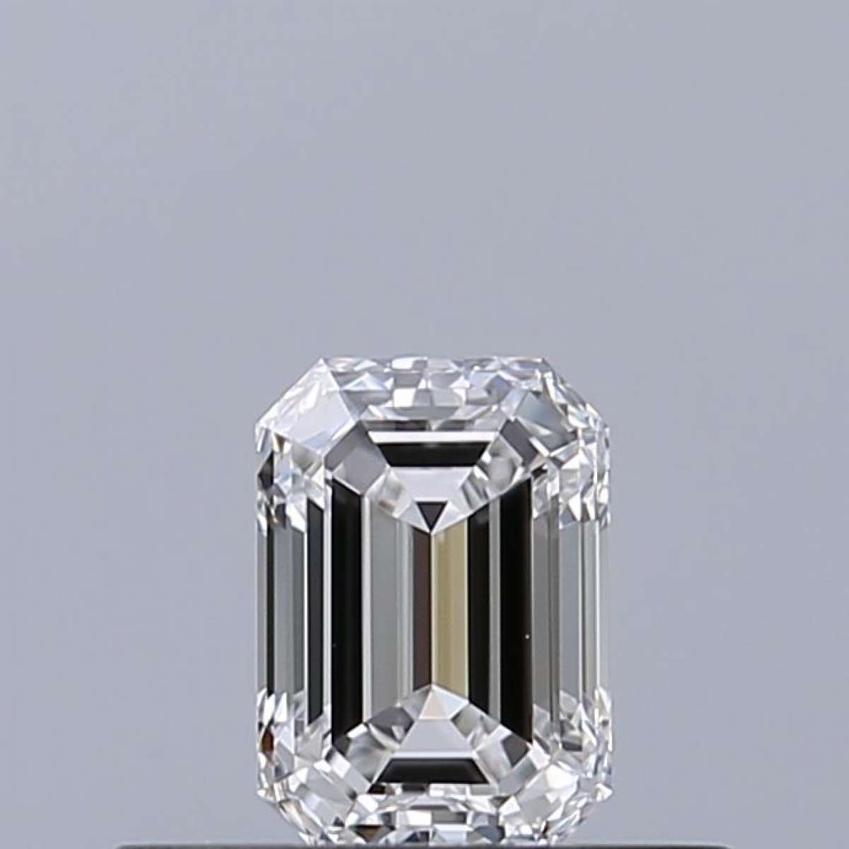 Diamante Certificato GIA Carati 0.32 Colore D Purezza VVS1 - VG VG Fluorescenza NON Brown No Green No Milky No EyeClean 100% Diamante Certificato GIA Carati 0.32 Colore D Purezza VVS1 - VG VG Fluorescenza NON Brown No Green No Milky No EyeClean 100%