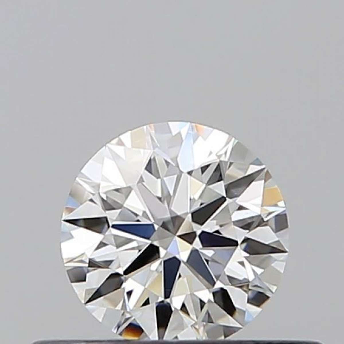 Certified Diamond GIA Carats 0.35 Color E Clarity VS2 EX EX EX Fluorescence NON Brown No Green No Milky No EyeClean 100% Certified Diamond GIA Carats 0.35 Color E Clarity VS2 EX EX EX Fluorescence NON Brown No Green No Milky No EyeClean 100%