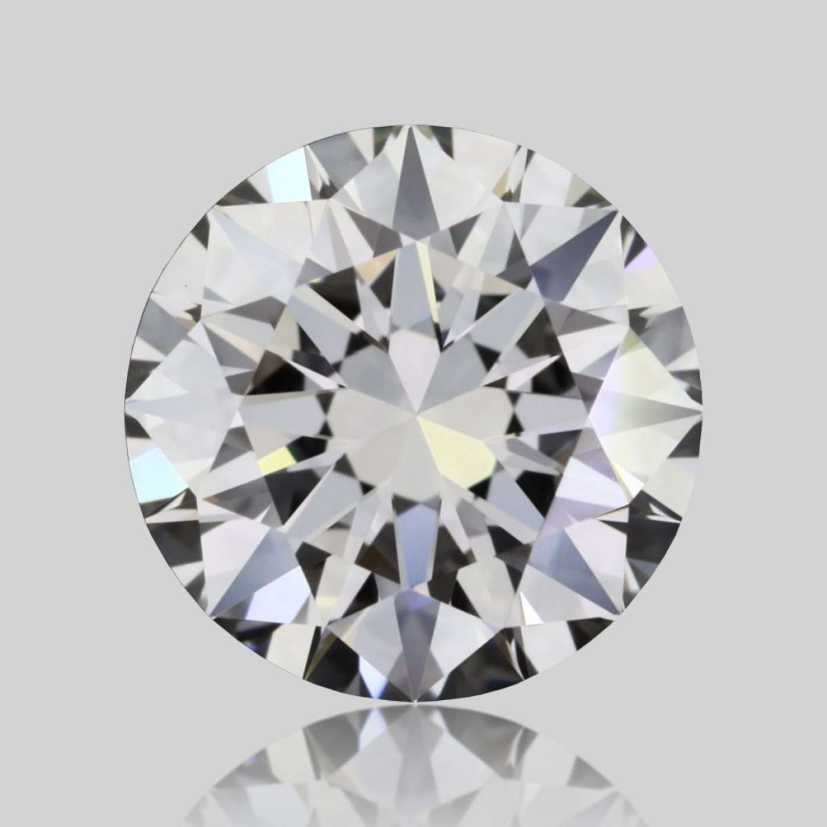 Diamante Certificato IGI Carati 0.7 Colore H Purezza VVS1  EX  EX  EX Fluorescenza FNT Brown No Green No Milky No EyeClean 100%