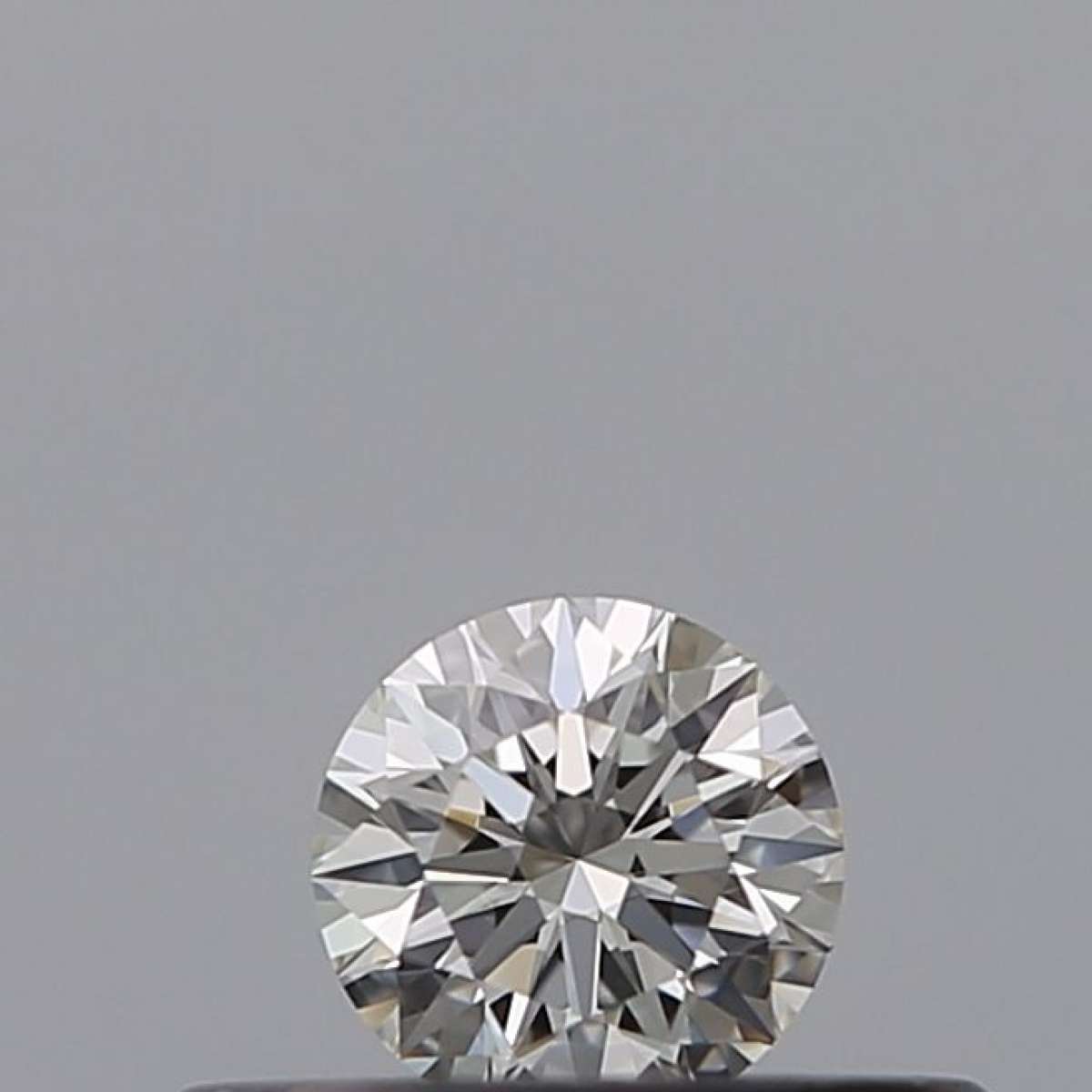 Diamante Certificato GIA Carati 0.18 Colore G Purezza VVS2  EX  EX  EX Fluorescenza NON Brown No Milky No EyeClean 100%