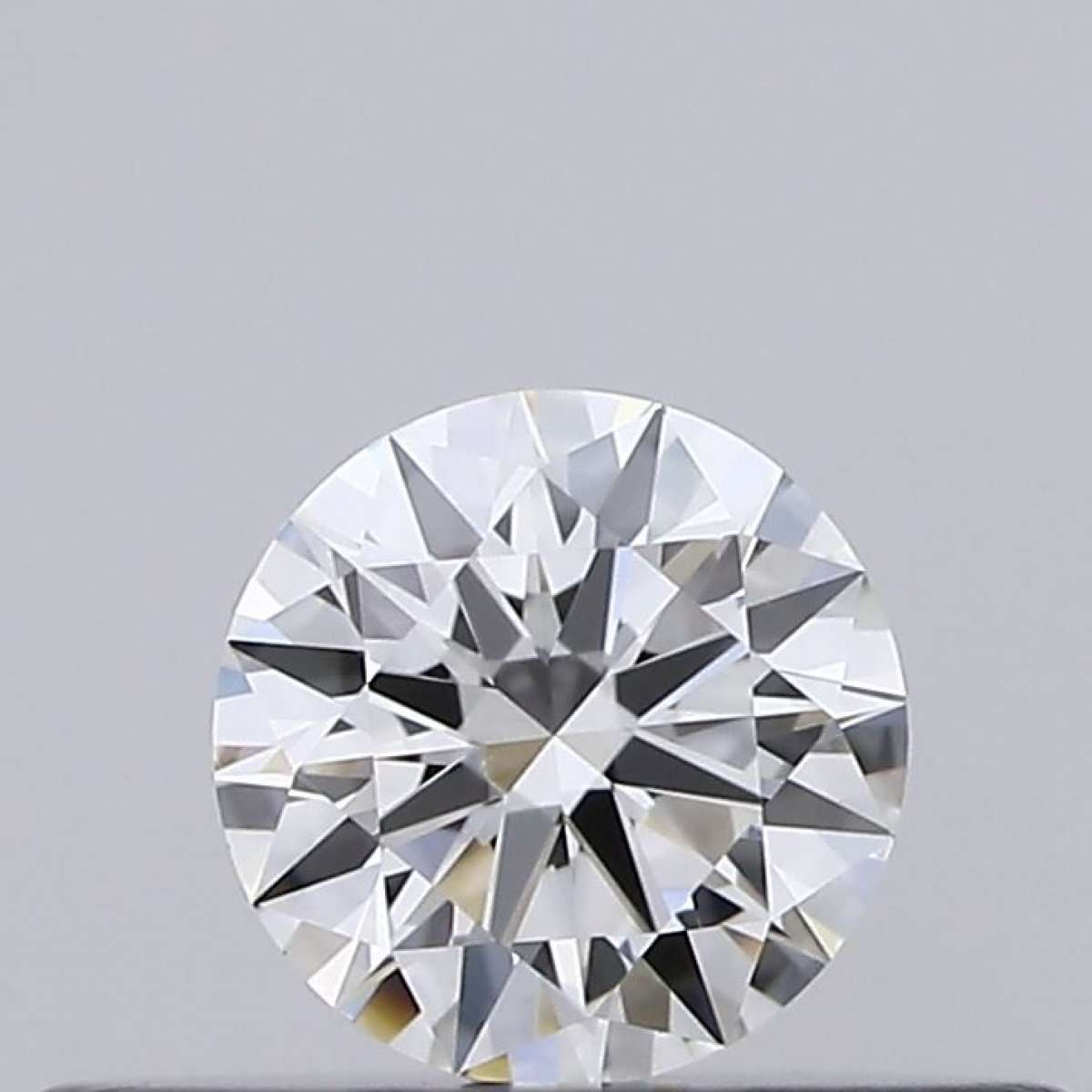 Diamante Certificato GIA Carati 0.18 Colore G Purezza VS1 EX EX VG Fluorescenza NON Brown No Green No Milky No EyeClean 100% Diamante Certificato GIA Carati 0.18 Colore G Purezza VS1 EX EX VG Fluorescenza NON Brown No Green No Milky No EyeClean 100%