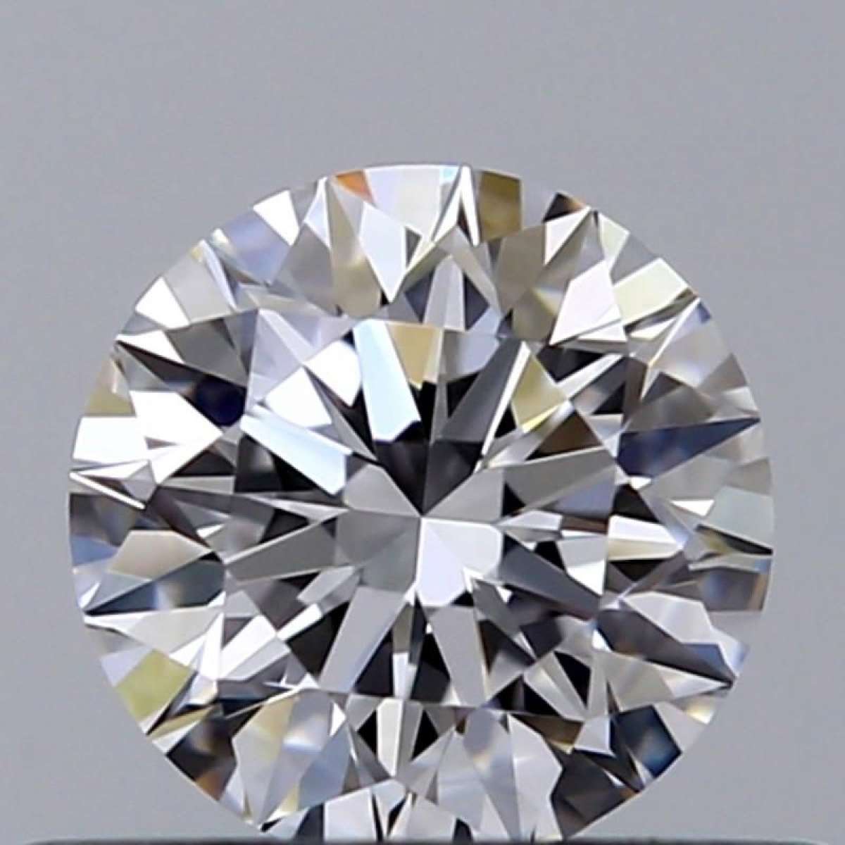 Certified Diamond GIA Carats 0.4 Color D Clarity VVS1 EX EX EX Fluorescence NON Brown No Green No Milky No EyeClean 100% Certified Diamond GIA Carats 0.4 Color D Clarity VVS1 EX EX EX Fluorescence NON Brown No Green No Milky No EyeClean 100%