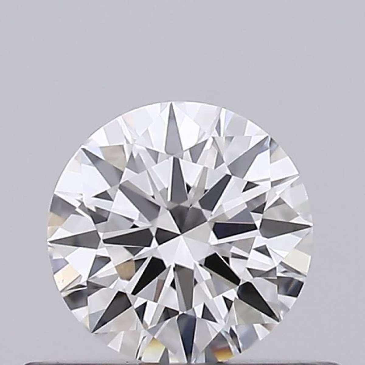 Diamante Certificato GIA Carati 0.37 Colore E Purezza VVS2 EX EX EX Fluorescenza MED Brown No Green No Milky No EyeClean 100% Diamante Certificato GIA Carati 0.37 Colore E Purezza VVS2 EX EX EX Fluorescenza MED Brown No Green No Milky No EyeClean 100%