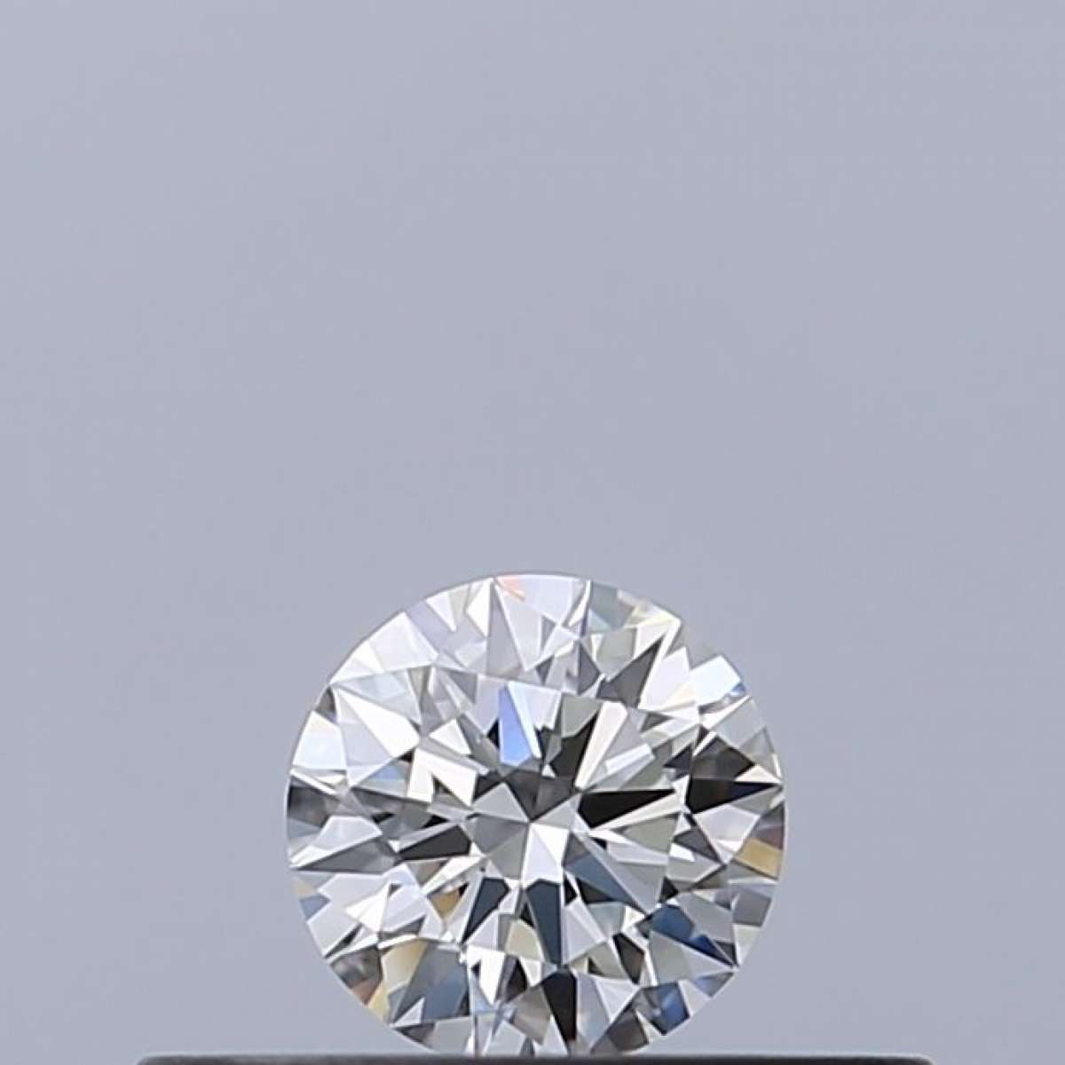 Diamante Certificato GIA Carati 0.18 Colore F Purezza VS1  EX  EX  VG Fluorescenza FNT Brown No Milky No EyeClean 100%