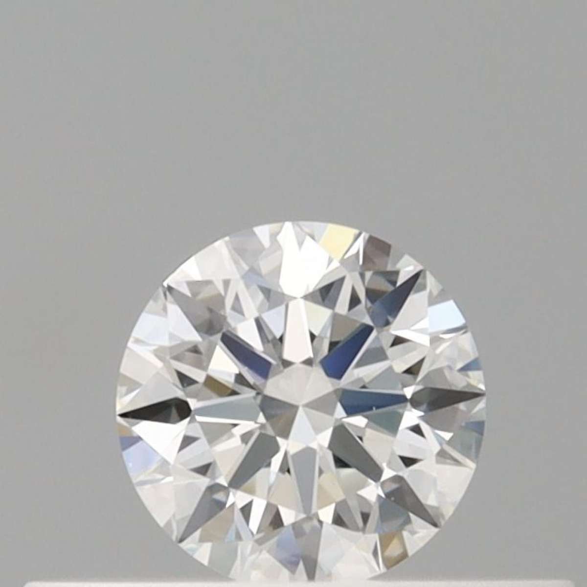 Diamante Certificato GIA Carati 0.24 Colore E Purezza IF EX EX EX Fluorescenza NON Brown No Green No Milky No EyeClean 100% Diamante Certificato GIA Carati 0.24 Colore E Purezza IF EX EX EX Fluorescenza NON Brown No Green No Milky No EyeClean 100%