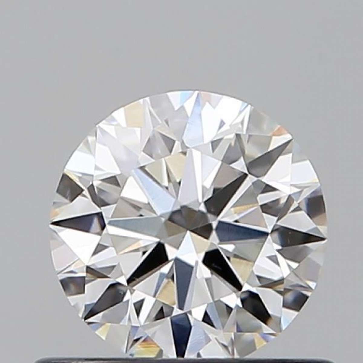 Certified Diamond GIA Carats 0.6 Color E Clarity VS2 EX EX EX Fluorescence NON Brown No Green No Milky No EyeClean 100% Certified Diamond GIA Carats 0.6 Color E Clarity VS2 EX EX EX Fluorescence NON Brown No Green No Milky No EyeClean 100%