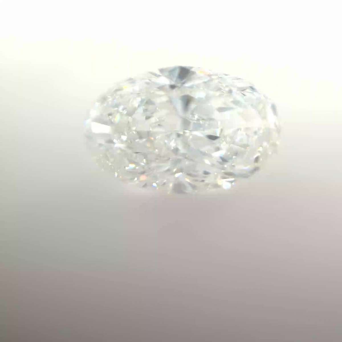 Certified Diamond GIA Carats 1.41 Color E Clarity VVS2 - EX EX Fluorescence NON Brown No Green No Milky No EyeClean 100% Certified Diamond GIA Carats 1.41 Color E Clarity VVS2 - EX EX Fluorescence NON Brown No Green No Milky No EyeClean 100%