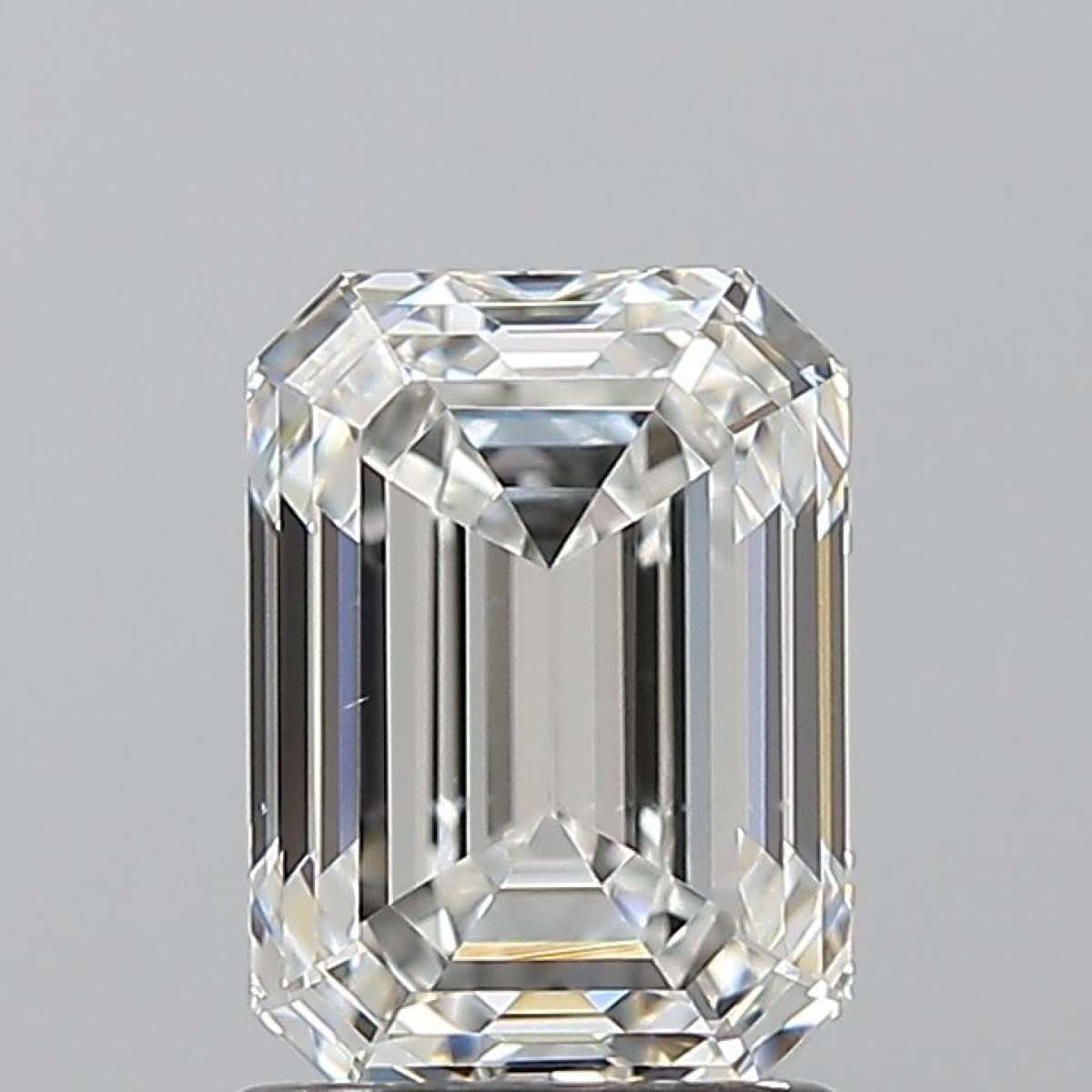 Certified Diamond GIA Carats 1.7 Color G Clarity VS2  -  EX  VG Fluorescence NON Brown No Green No Milky No EyeClean 100%