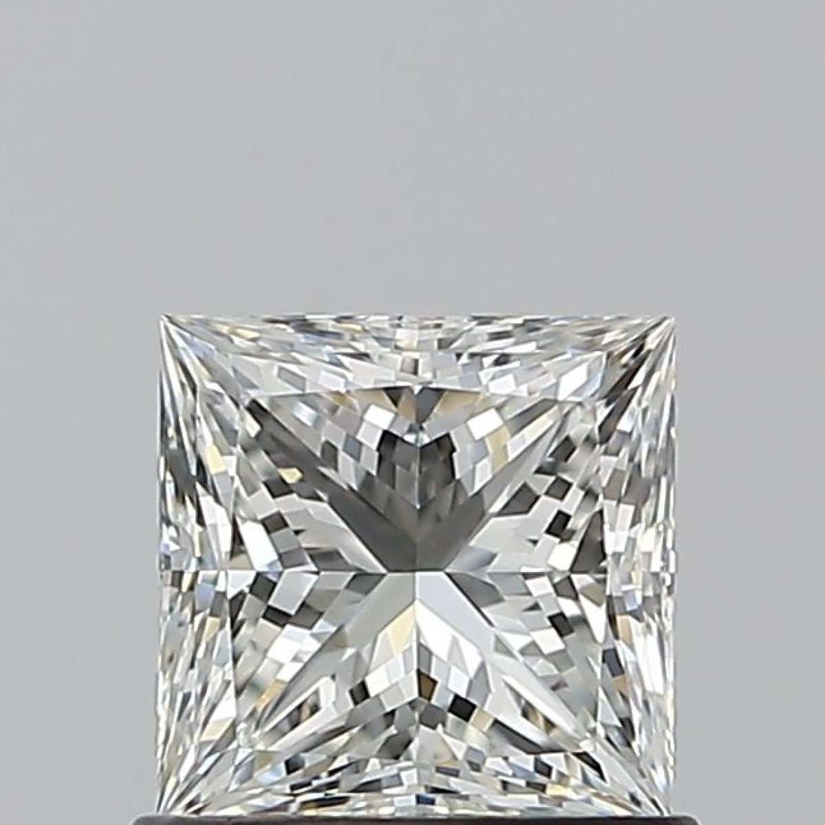 Certified Diamond GIA Carats 0.9 Color H Clarity VVS2 - EX VG Fluorescence NON Brown No Green No Milky No EyeClean 100% Certified Diamond GIA Carats 0.9 Color H Clarity VVS2 - EX VG Fluorescence NON Brown No Green No Milky No EyeClean 100%