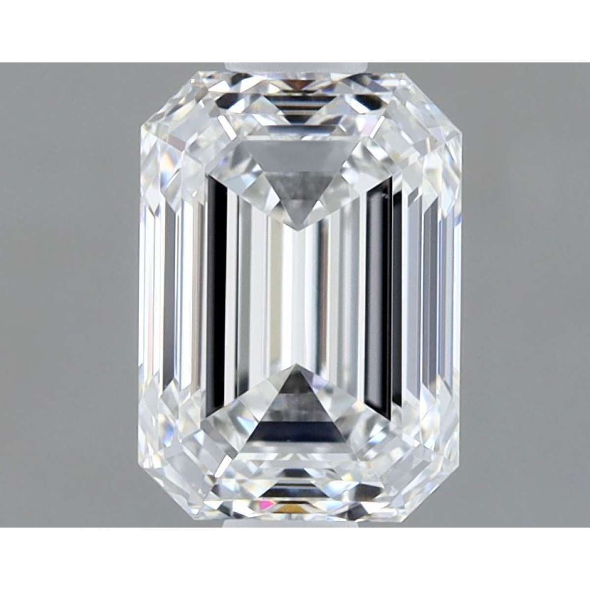 Certified Diamond GIA Carats 0.9 Color E Clarity VS1 - EX VG Fluorescence NON Brown No Green No Milky No EyeClean 100% Certified Diamond GIA Carats 0.9 Color E Clarity VS1 - EX VG Fluorescence NON Brown No Green No Milky No EyeClean 100%