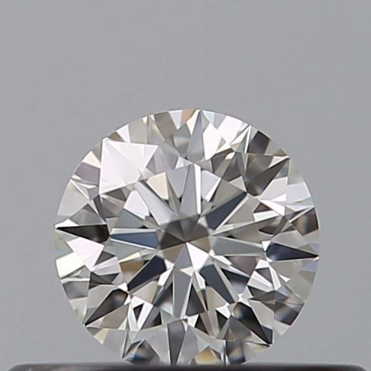Diamante Certificato GIA Carati 0.26 Colore H Purezza VVS2 EX EX EX Fluorescenza NON Brown No Green No Milky No EyeClean 100% Diamante Certificato GIA Carati 0.26 Colore H Purezza VVS2 EX EX EX Fluorescenza NON Brown No Green No Milky No EyeClean 100%