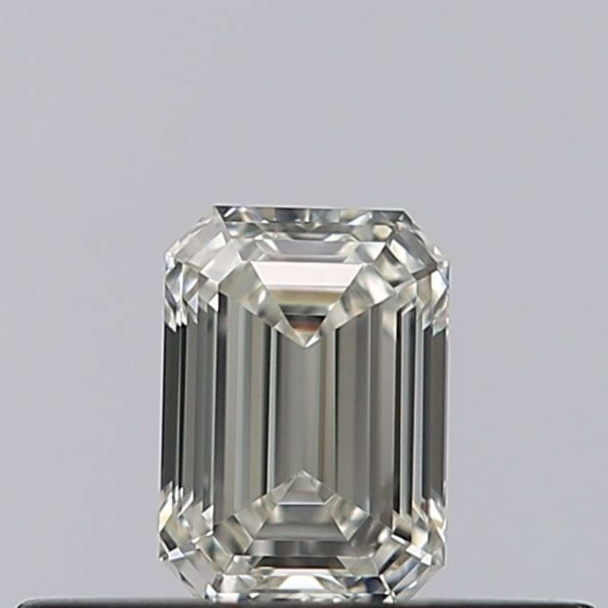 Certified Diamond GIA Carats 0.23 Color H Clarity VVS1  -  EX  VG Fluorescence NON Brown No Milky No EyeClean 100%