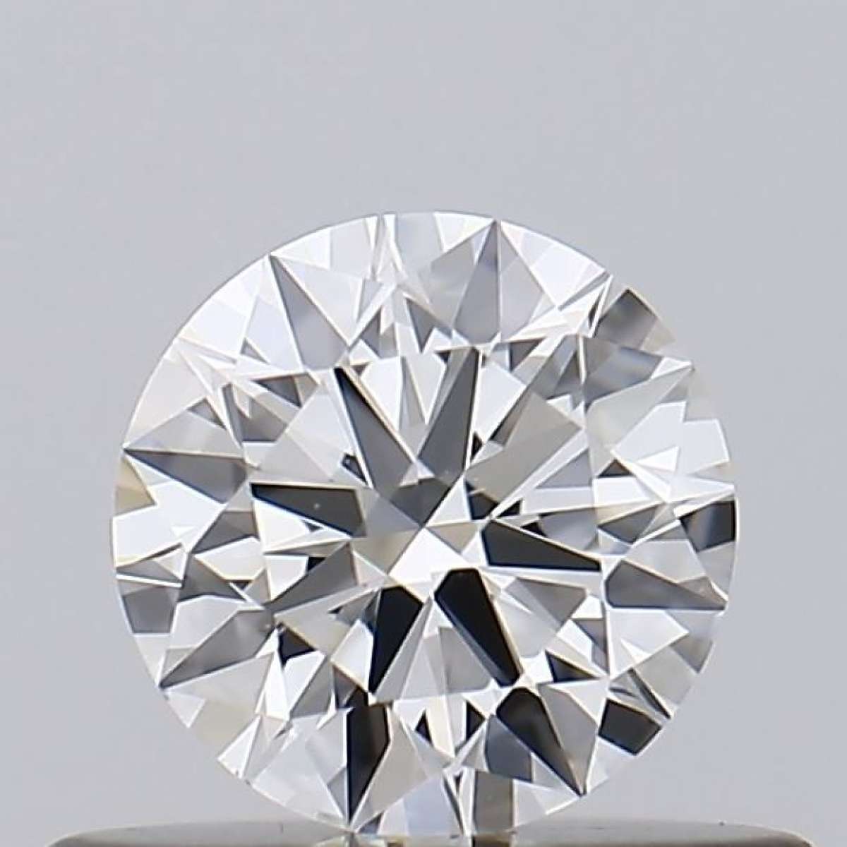 Diamante Certificato GIA Carati 0.4 Colore F Purezza VS1 EX EX VG Fluorescenza NON Brown No Green No Milky No EyeClean 100% Diamante Certificato GIA Carati 0.4 Colore F Purezza VS1 EX EX VG Fluorescenza NON Brown No Green No Milky No EyeClean 100%