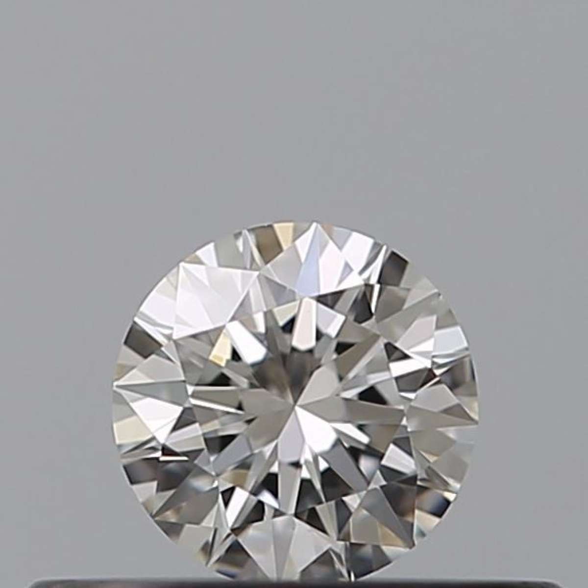 Diamante Certificato GIA Carati 0.19 Colore G Purezza VVS2 EX EX EX Fluorescenza NON Brown No Milky No EyeClean 100% Diamante Certificato GIA Carati 0.19 Colore G Purezza VVS2 EX EX EX Fluorescenza NON Brown No Milky No EyeClean 100%