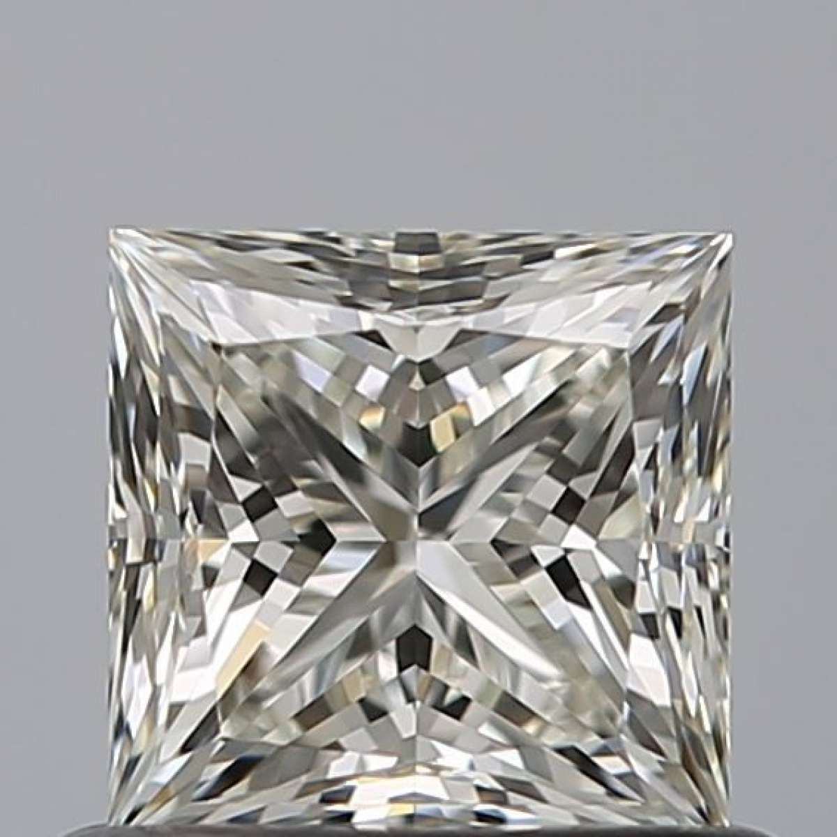 Certified Diamond IGI Carats 0.72 Color H Clarity VVS1  -  EX  EX Fluorescence NON Brown No Milky No EyeClean 100%