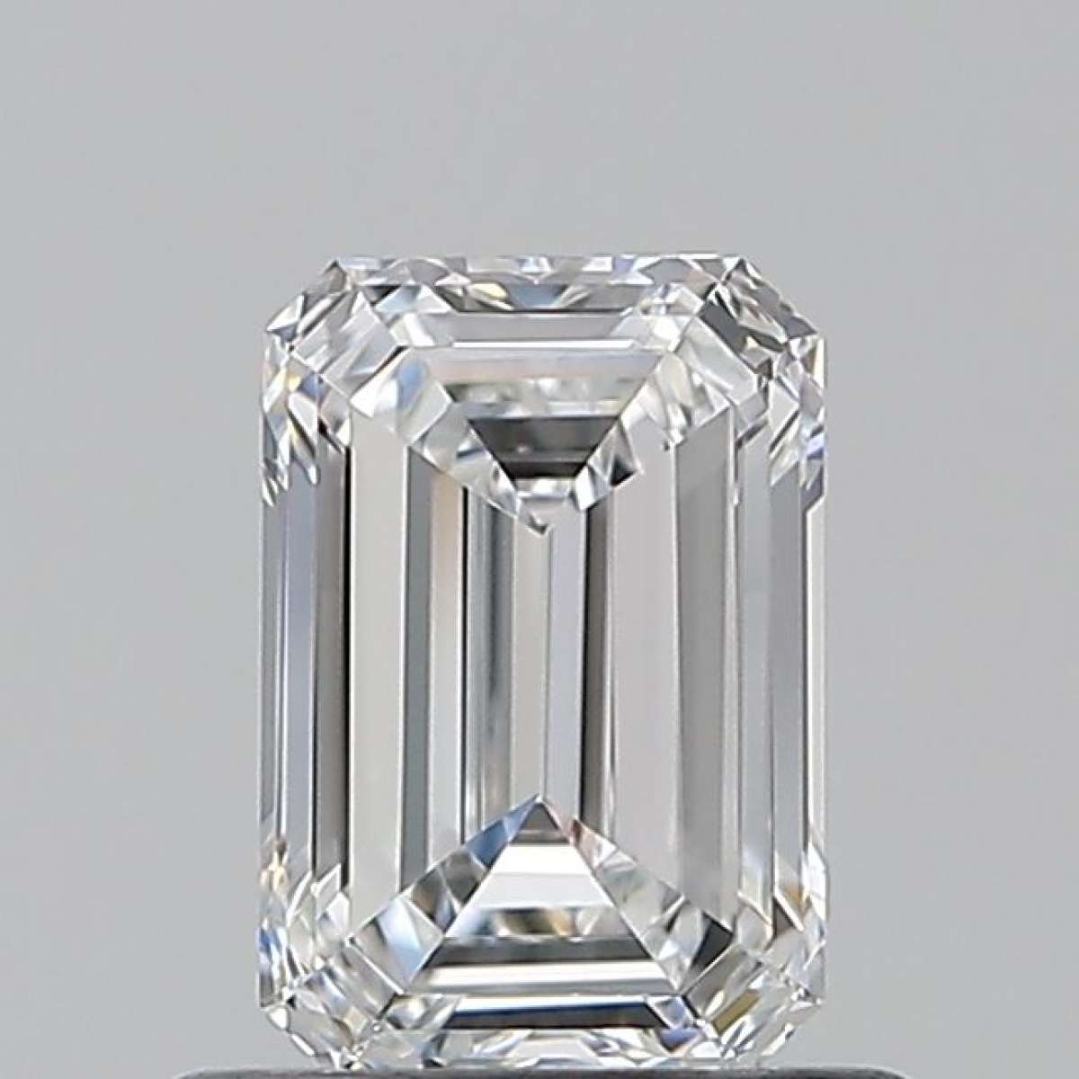 Diamante Certificato GIA Carati 0.7 Colore D Purezza FL - EX VG Fluorescenza NON Brown No Green No Milky No EyeClean 100% Diamante Certificato GIA Carati 0.7 Colore D Purezza FL - EX VG Fluorescenza NON Brown No Green No Milky No EyeClean 100%