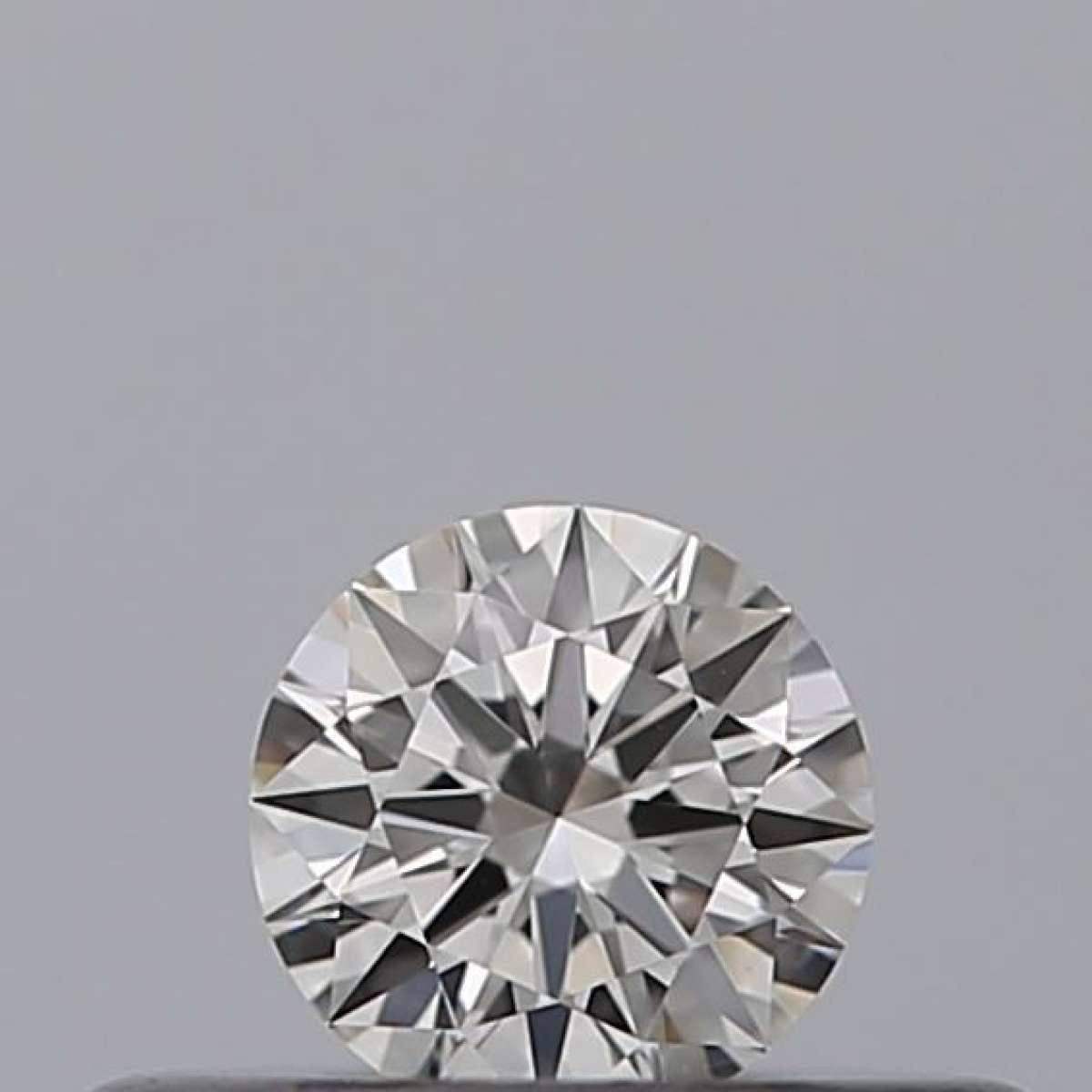 Diamante Certificato GIA Carati 0.18 Colore D Purezza SI1 EX EX EX Fluorescenza NON Brown No Green No Milky No EyeClean 100% Diamante Certificato GIA Carati 0.18 Colore D Purezza SI1 EX EX EX Fluorescenza NON Brown No Green No Milky No EyeClean 100%