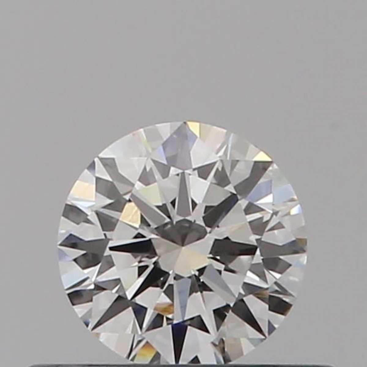 Diamante Certificato GIA Carati 0.31 Colore E Purezza VVS2  EX  EX  EX Fluorescenza NON Brown No Green No Milky No EyeClean 100%