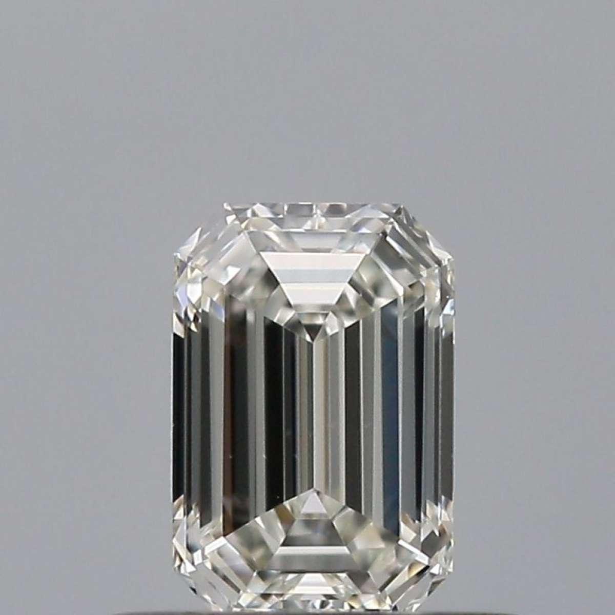 Certified Diamond IGI Carats 0.42 Color G Clarity VS1  -  EX  EX Fluorescence NON Brown No Milky No EyeClean 100%