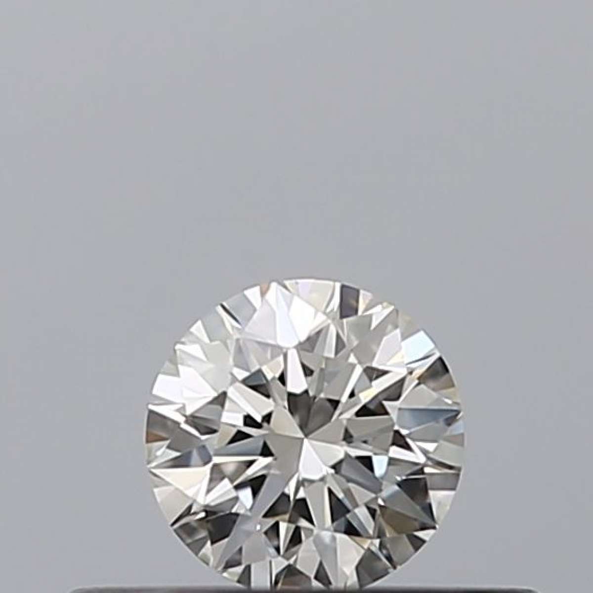 Certified Diamond IGI Carats 0.18 Color G Clarity VVS1  EX  EX  EX Fluorescence NON Brown No Milky No EyeClean 100%