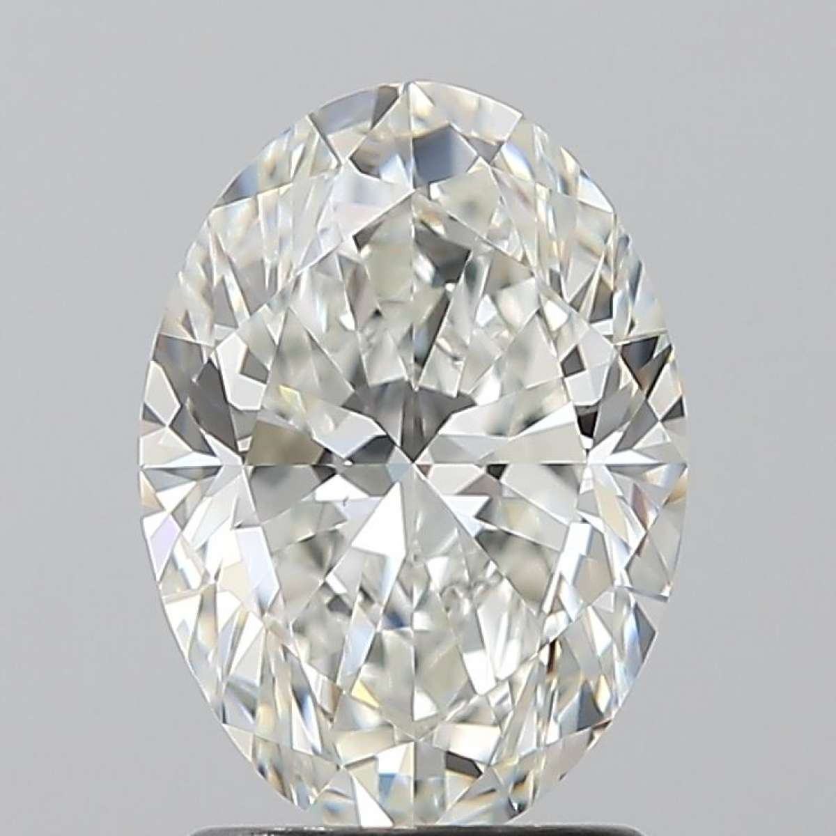 Certified Diamond GIA Carats 1.7 Color H Clarity VS1 - EX EX Fluorescence NON Brown No Green No Milky No EyeClean 100% Certified Diamond GIA Carats 1.7 Color H Clarity VS1 - EX EX Fluorescence NON Brown No Green No Milky No EyeClean 100%