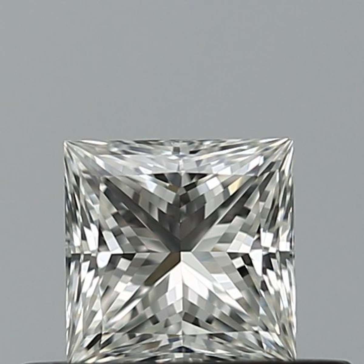 Certified Diamond GIA Carats 0.41 Color H Clarity VVS1 - EX VG Fluorescence NON Brown No Milky No EyeClean 100% Certified Diamond GIA Carats 0.41 Color H Clarity VVS1 - EX VG Fluorescence NON Brown No Milky No EyeClean 100%