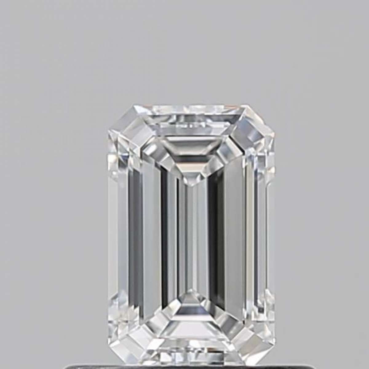 Certified Diamond GIA Carats 0.51 Color E Clarity IF - VG VG Fluorescence NON Brown No Green No Milky No EyeClean 100% Certified Diamond GIA Carats 0.51 Color E Clarity IF - VG VG Fluorescence NON Brown No Green No Milky No EyeClean 100%