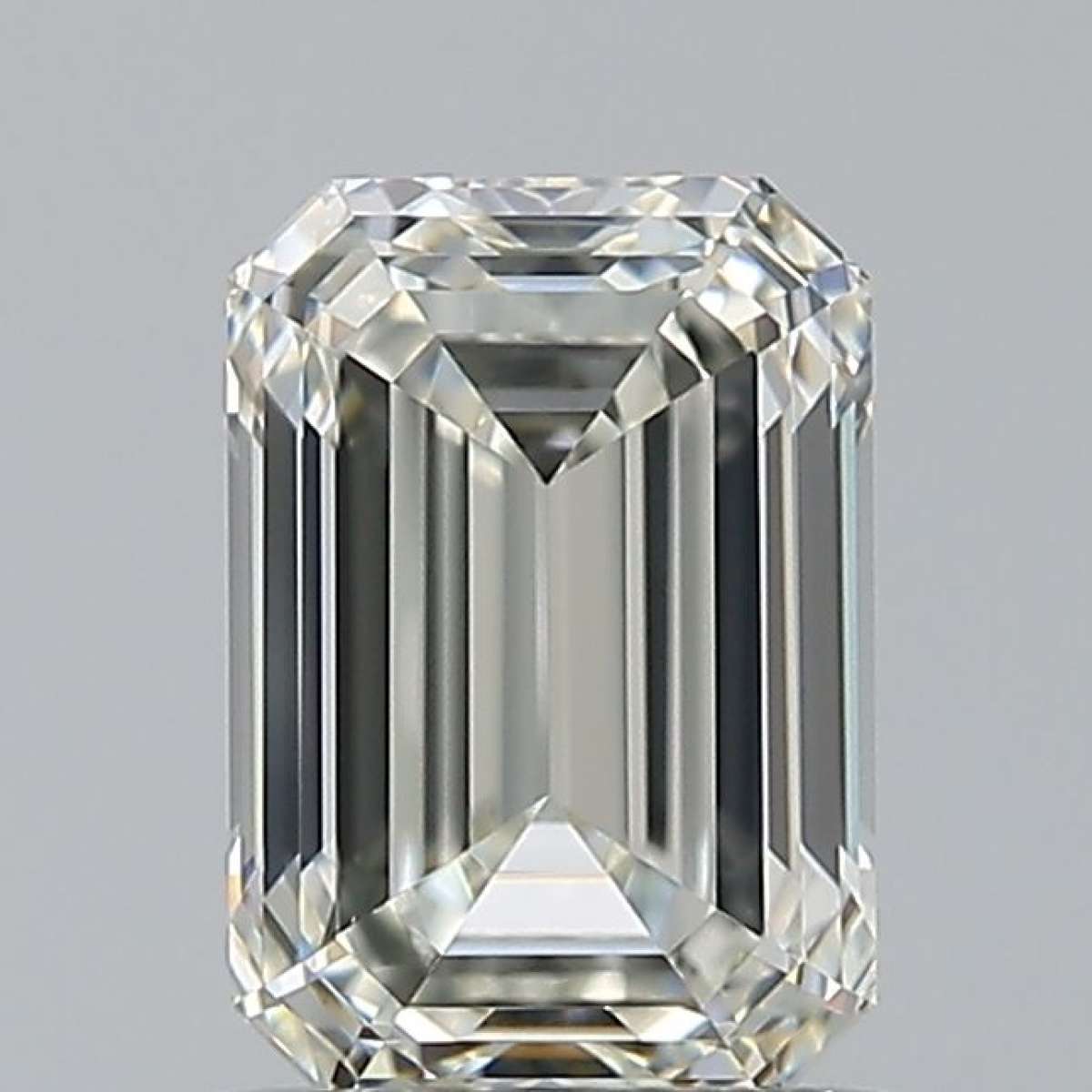 Certified Diamond HRD Carats 0.9 Color H Clarity VVS1 - EX VG Fluorescence NON Brown No Green No Milky No EyeClean 100% Certified Diamond HRD Carats 0.9 Color H Clarity VVS1 - EX VG Fluorescence NON Brown No Green No Milky No EyeClean 100%