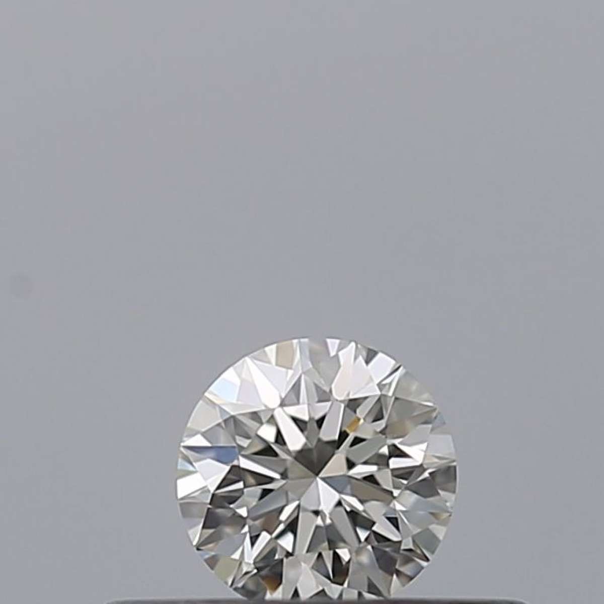 Certified Diamond IGI Carats 0.18 Color G Clarity VVS1  EX  EX  EX Fluorescence NON Brown No Milky No EyeClean 100%