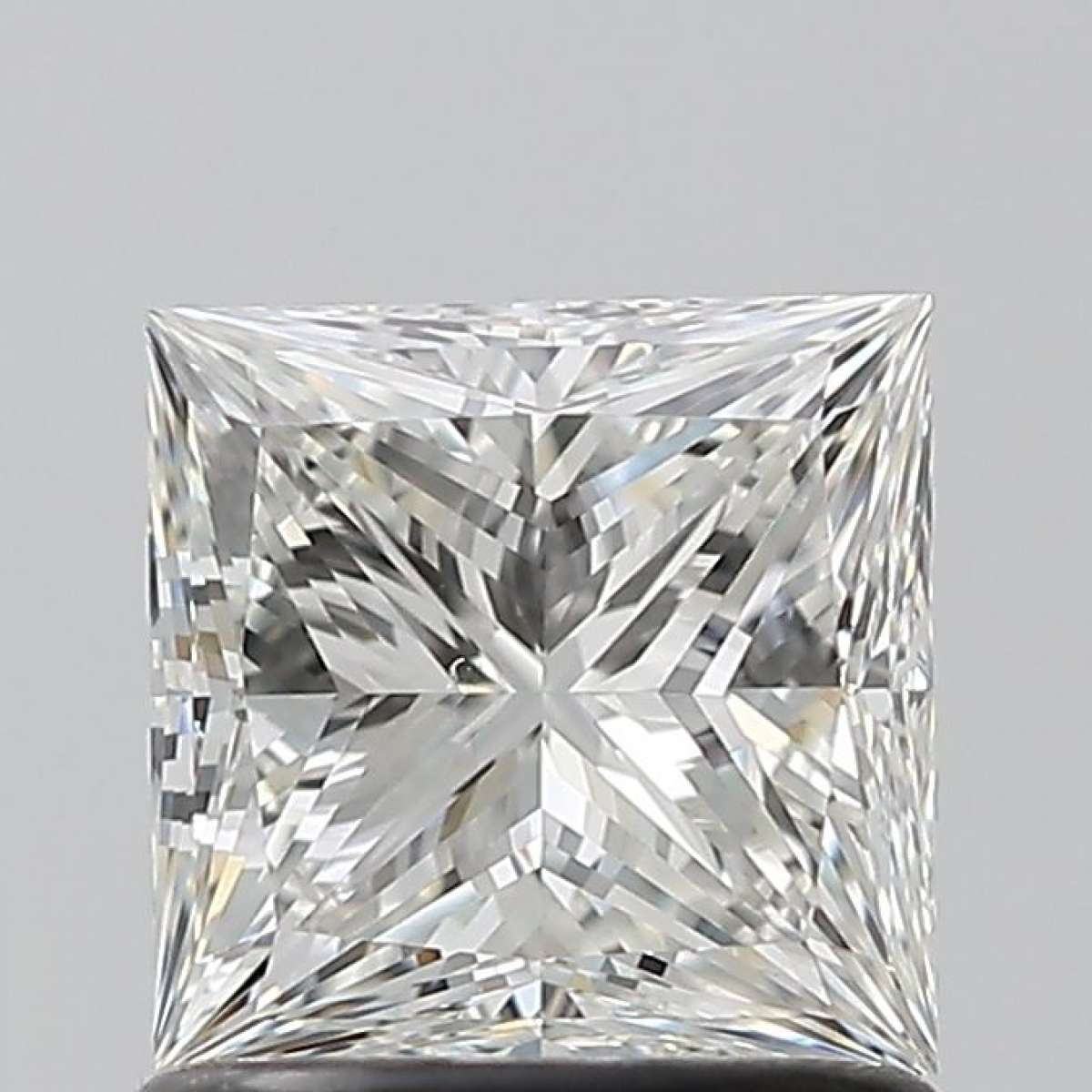 Diamante Certificato GIA Carati 1.01 Colore G Purezza VS1  -  EX  VG Fluorescenza NON Brown No Green No Milky No EyeClean 100%