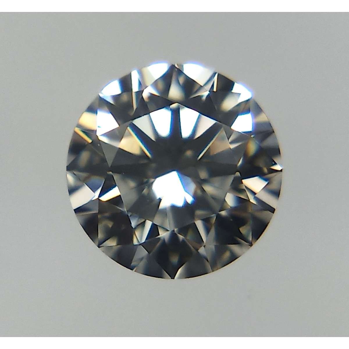 Certified Diamond GIA Carats 0.19 Color E Clarity VVS2 EX VG VG Fluorescence NON Brown No Green No Milky No EyeClean 100% Certified Diamond GIA Carats 0.19 Color E Clarity VVS2 EX VG VG Fluorescence NON Brown No Green No Milky No EyeClean 100%