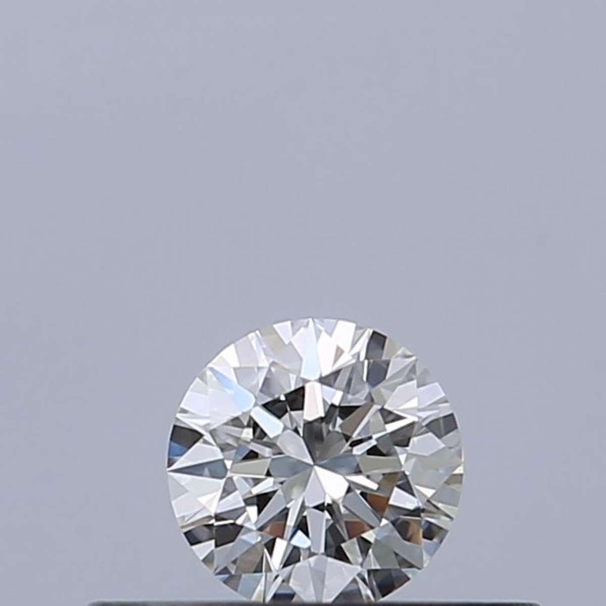 Certified Diamond IGI Carats 0.2 Color F Clarity VVS1  EX  EX  EX Fluorescence NON Brown No Milky No EyeClean 100%