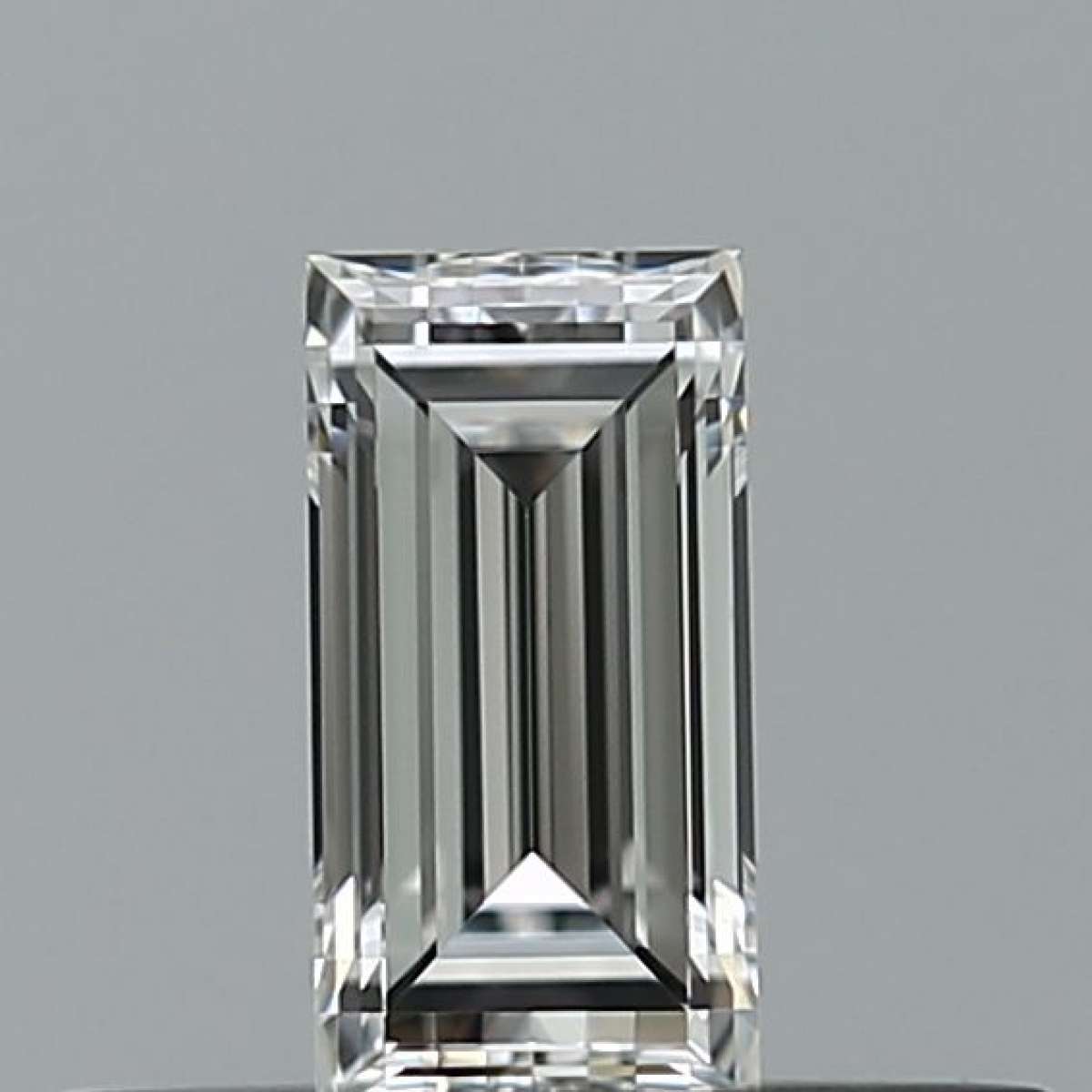 Diamante Certificato GIA Carati 0.24 Colore E Purezza VVS1  -  EX  EX Fluorescenza NON Brown No Green No Milky No EyeClean 100%