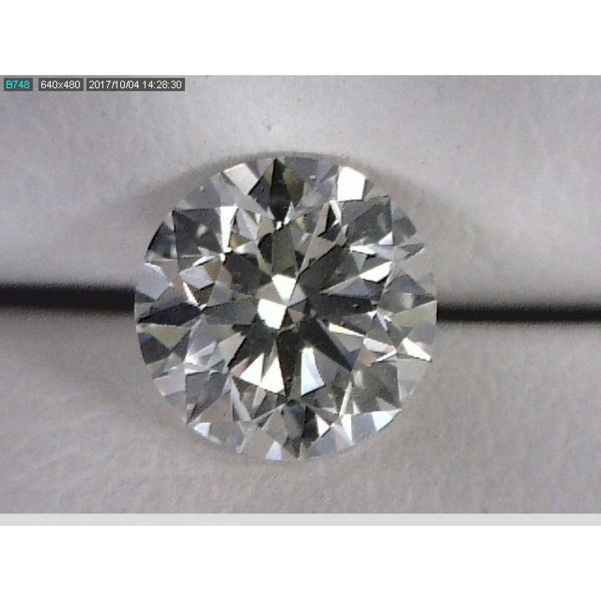 Certified Diamond GIA Carats 0.7 Color H Clarity VS1 EX EX EX Fluorescence NON Brown No Green No Milky No EyeClean 100% Certified Diamond GIA Carats 0.7 Color H Clarity VS1 EX EX EX Fluorescence NON Brown No Green No Milky No EyeClean 100%