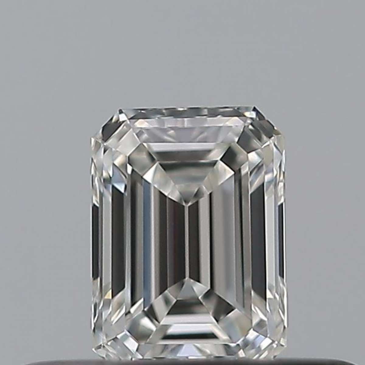 Certified Diamond GIA Carats 0.24 Color G Clarity VS1  -  EX  VG Fluorescence NON Brown No Green No Milky No EyeClean 100%