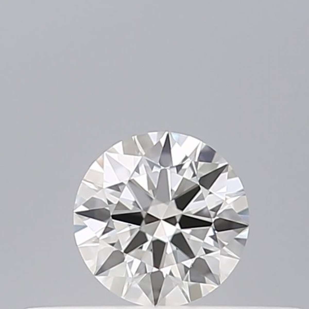 Certified Diamond IGI Carats 0.19 Color F Clarity VVS1  EX  EX  EX Fluorescence NON Brown No Milky No EyeClean 100%