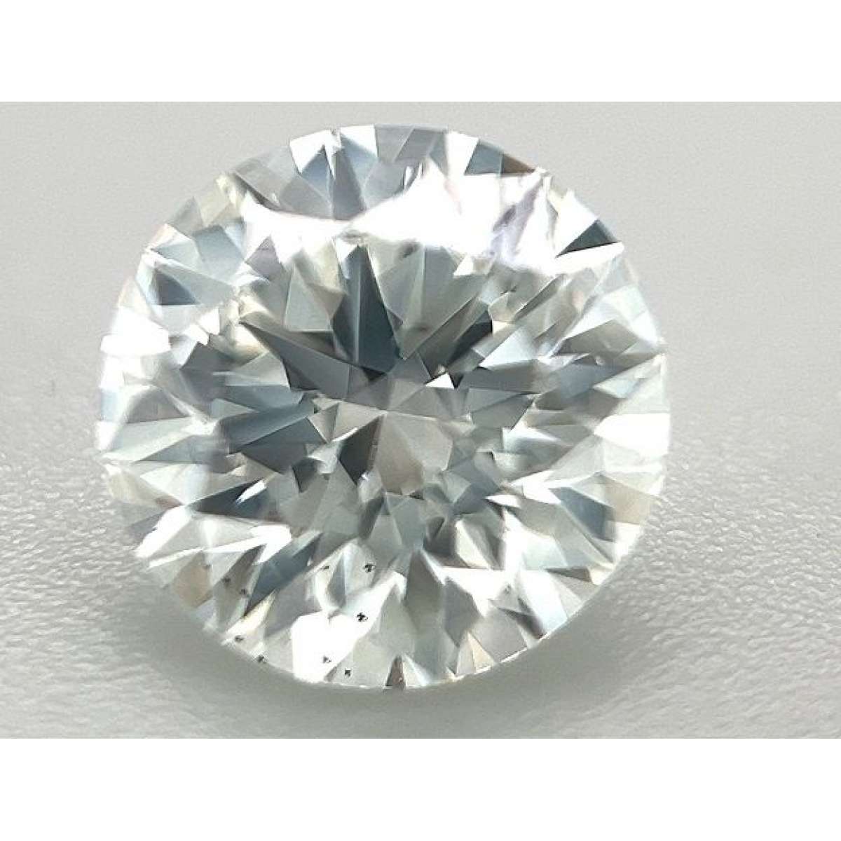 Diamante Certificato GIA Carati 1.71 Colore G Purezza VS2 EX EX EX Fluorescenza MED Brown No Green No Milky No EyeClean 100% Diamante Certificato GIA Carati 1.71 Colore G Purezza VS2 EX EX EX Fluorescenza MED Brown No Green No Milky No EyeClean 100%