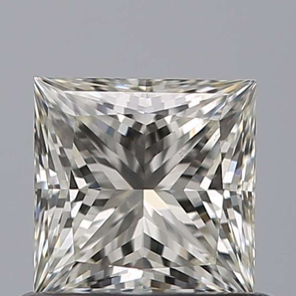 Certified Diamond IGI Carats 0.7 Color H Clarity SI1  -  EX  EX Fluorescence NON Brown No Milky No EyeClean 100%