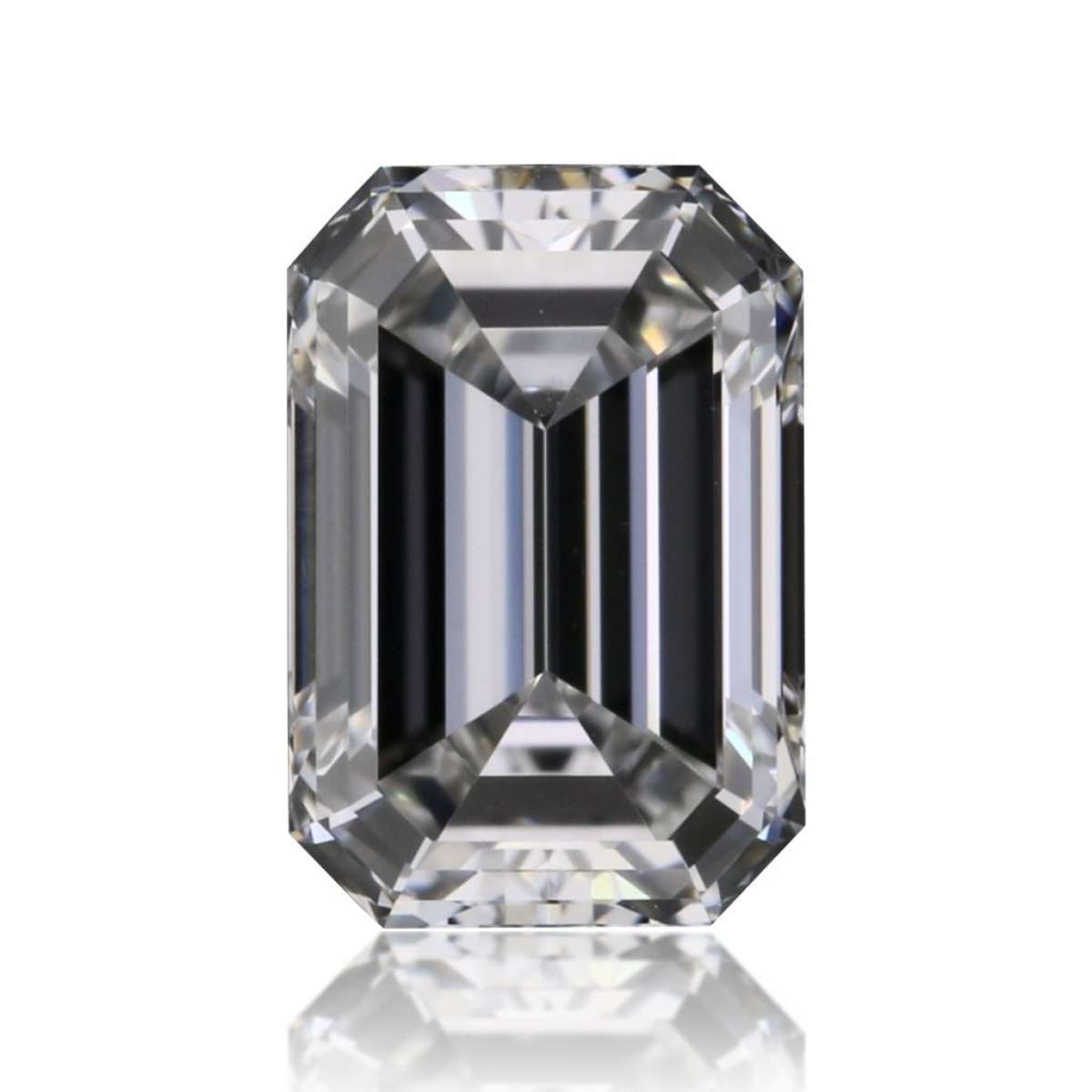 Certified Diamond GIA Carats 0.33 Color E Clarity VVS1 - VG VG Fluorescence NON Brown No Green No Milky No EyeClean 100% Certified Diamond GIA Carats 0.33 Color E Clarity VVS1 - VG VG Fluorescence NON Brown No Green No Milky No EyeClean 100%